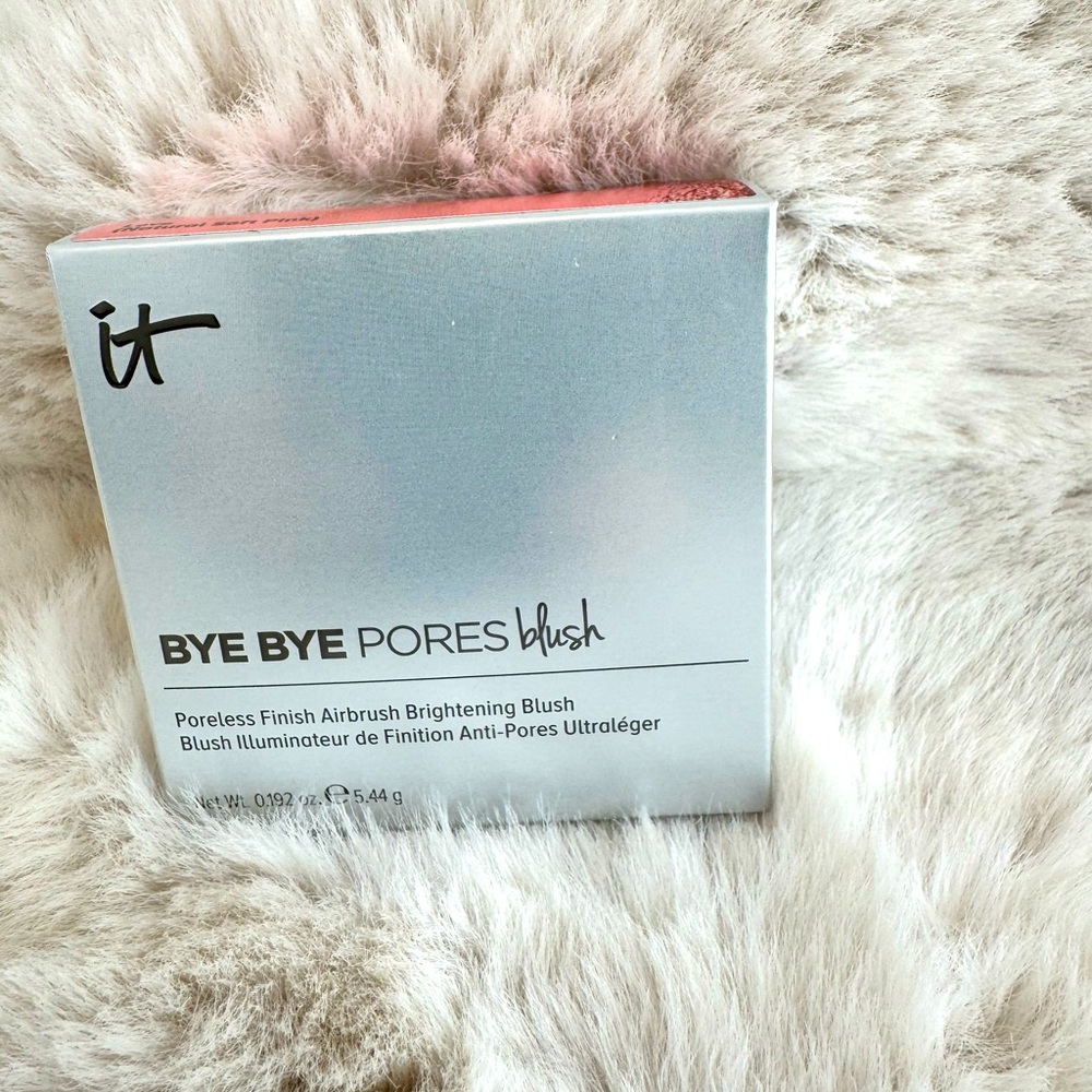 NEW iT Cosmetics Bye Bye Pores Blush Love Natural Soft Pink